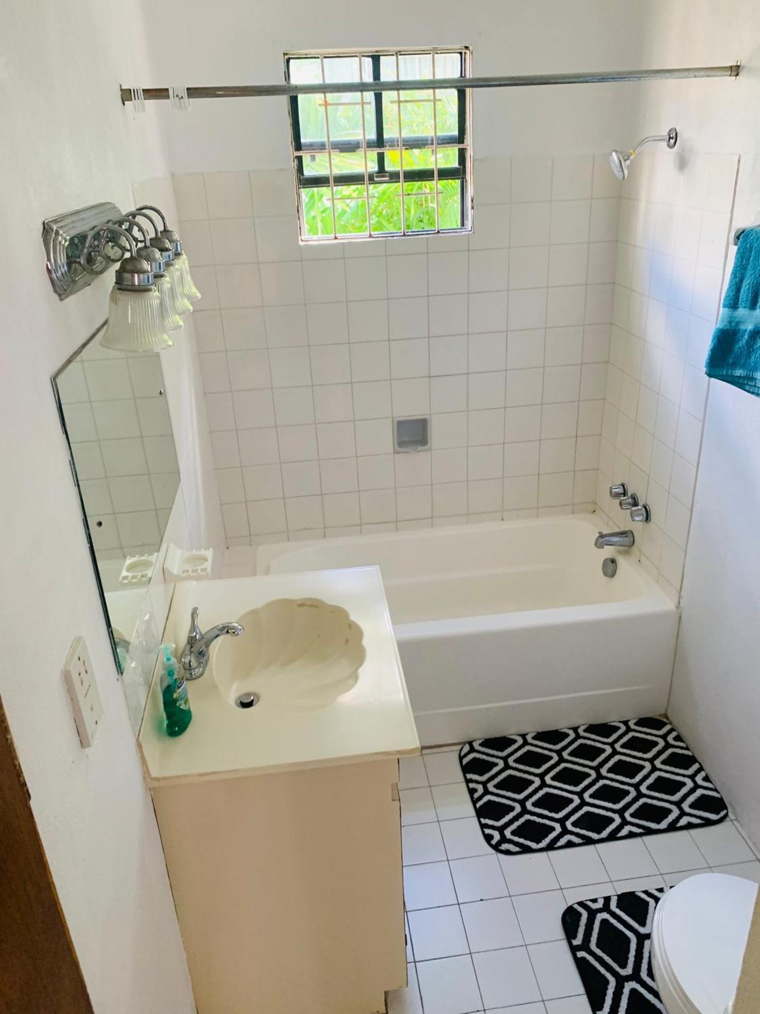 Ocean View Apartments Bridgetown Zewnętrze zdjęcie