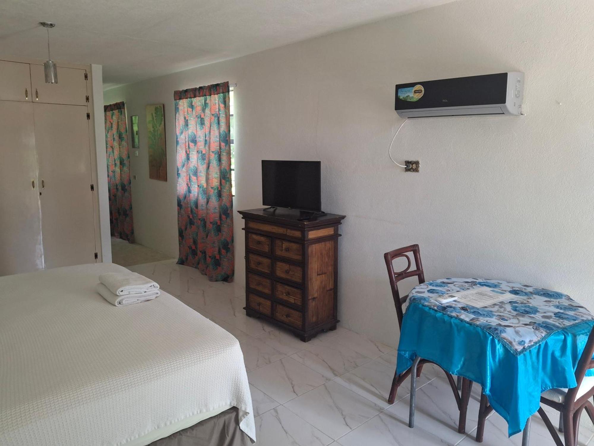 Ocean View Apartments Bridgetown Zewnętrze zdjęcie